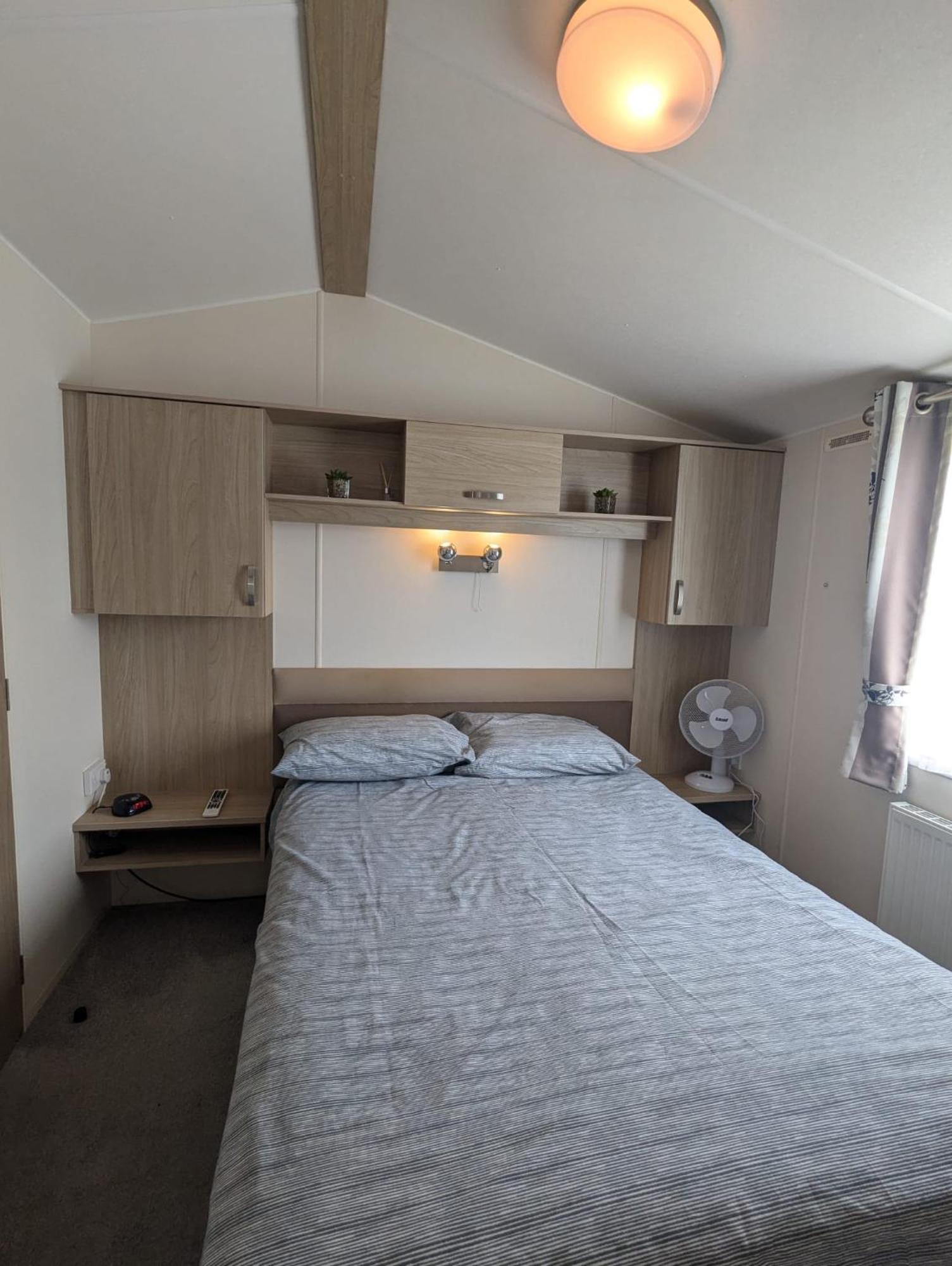 Lovely Bright And Airy Caravan On The 5 Star Shorefield Country Park Entertainment Passes Included 밀퍼드온시 외부 사진